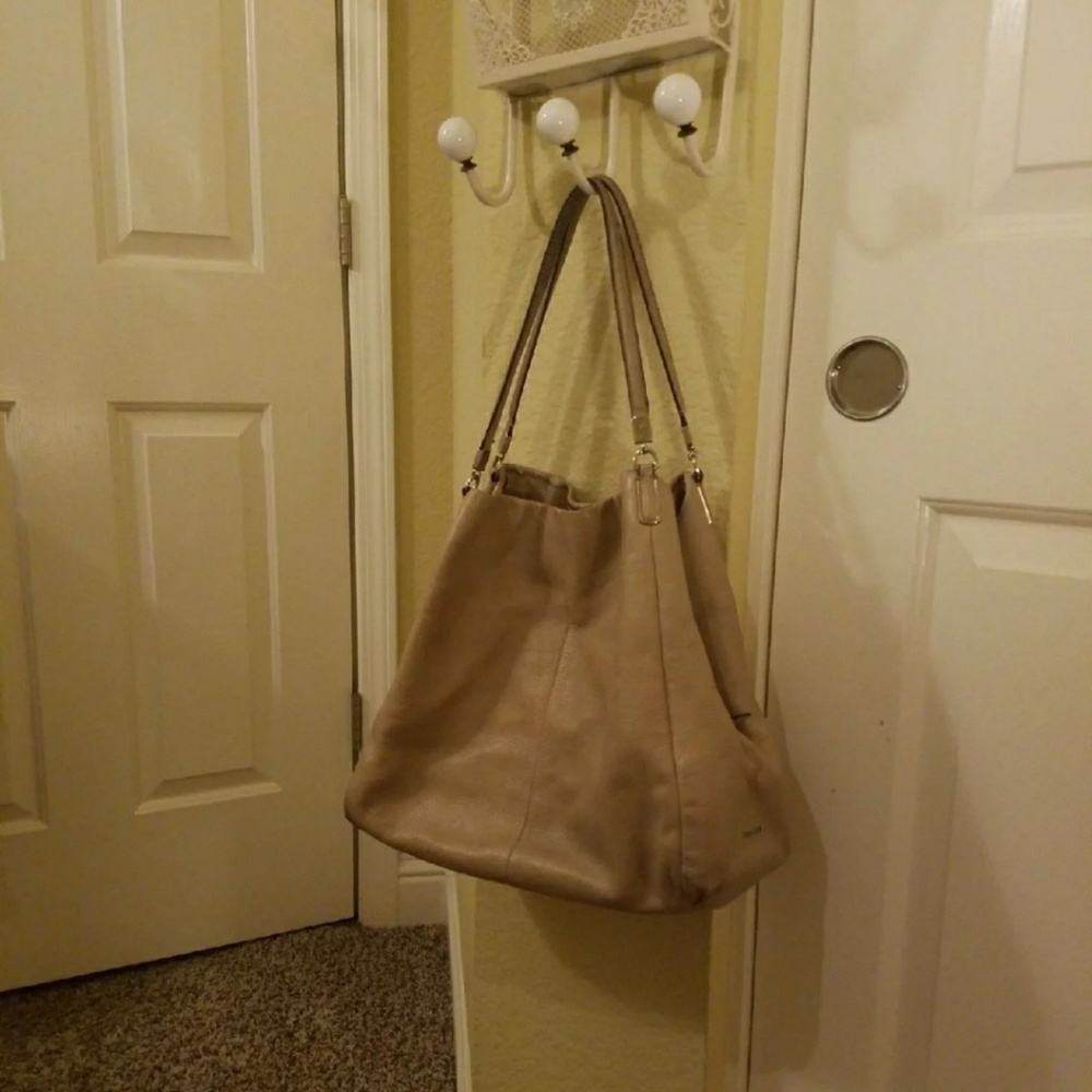 Coach Purse - Picture 5 of 8